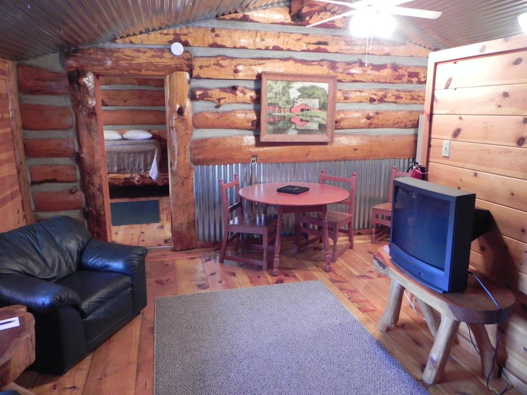 Apache Village Cabins Ruidoso Ruang foto