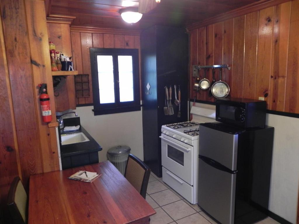 Apache Village Cabins Ruidoso Ruang foto